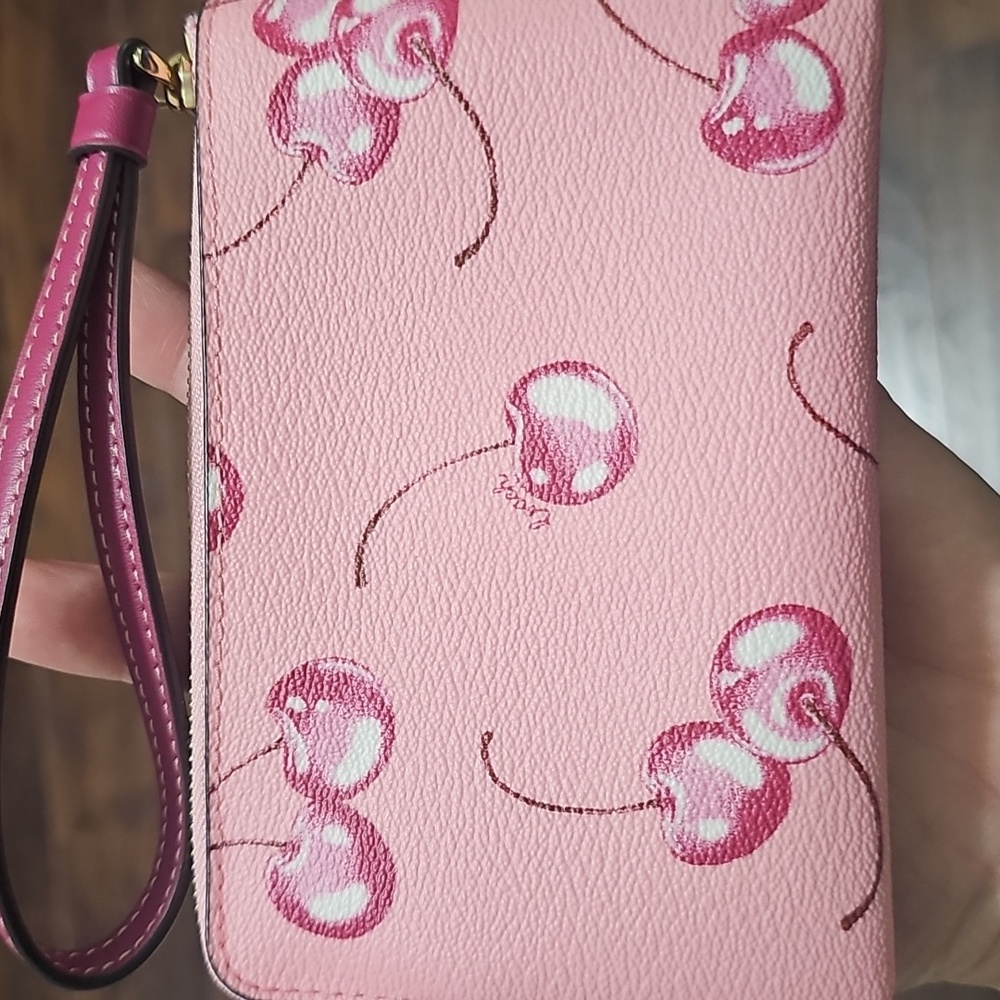 Coach Corner Zip Pink Cherry Print Wristlet - Picture 5 of 7